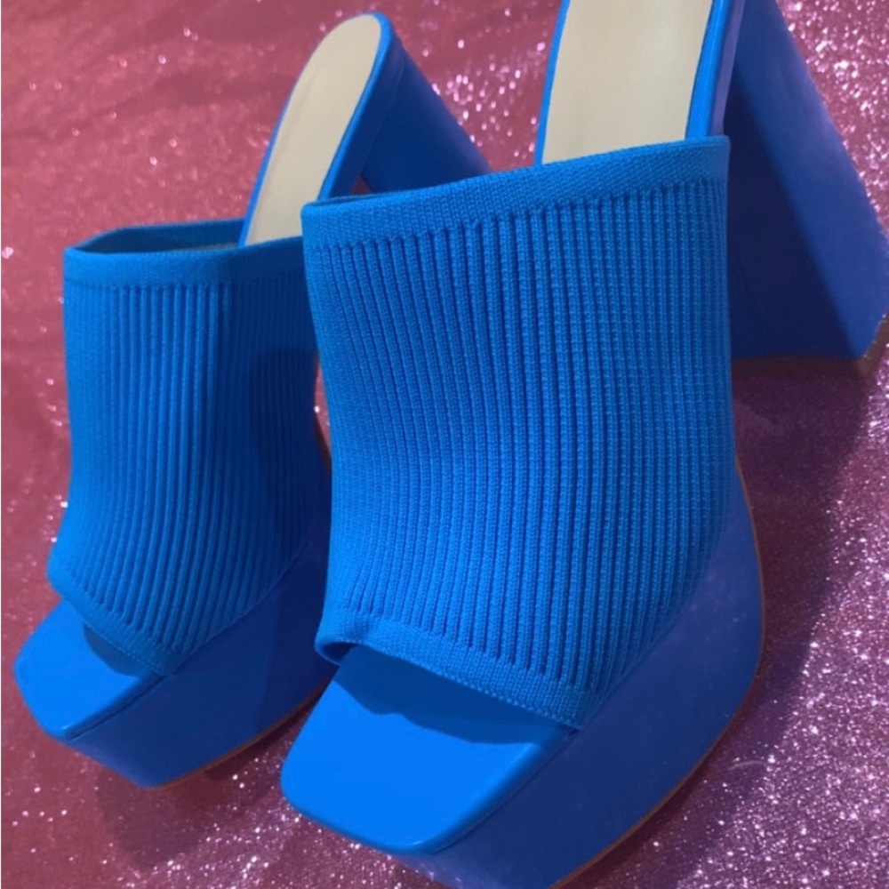 Blue - Picture 2 of 2